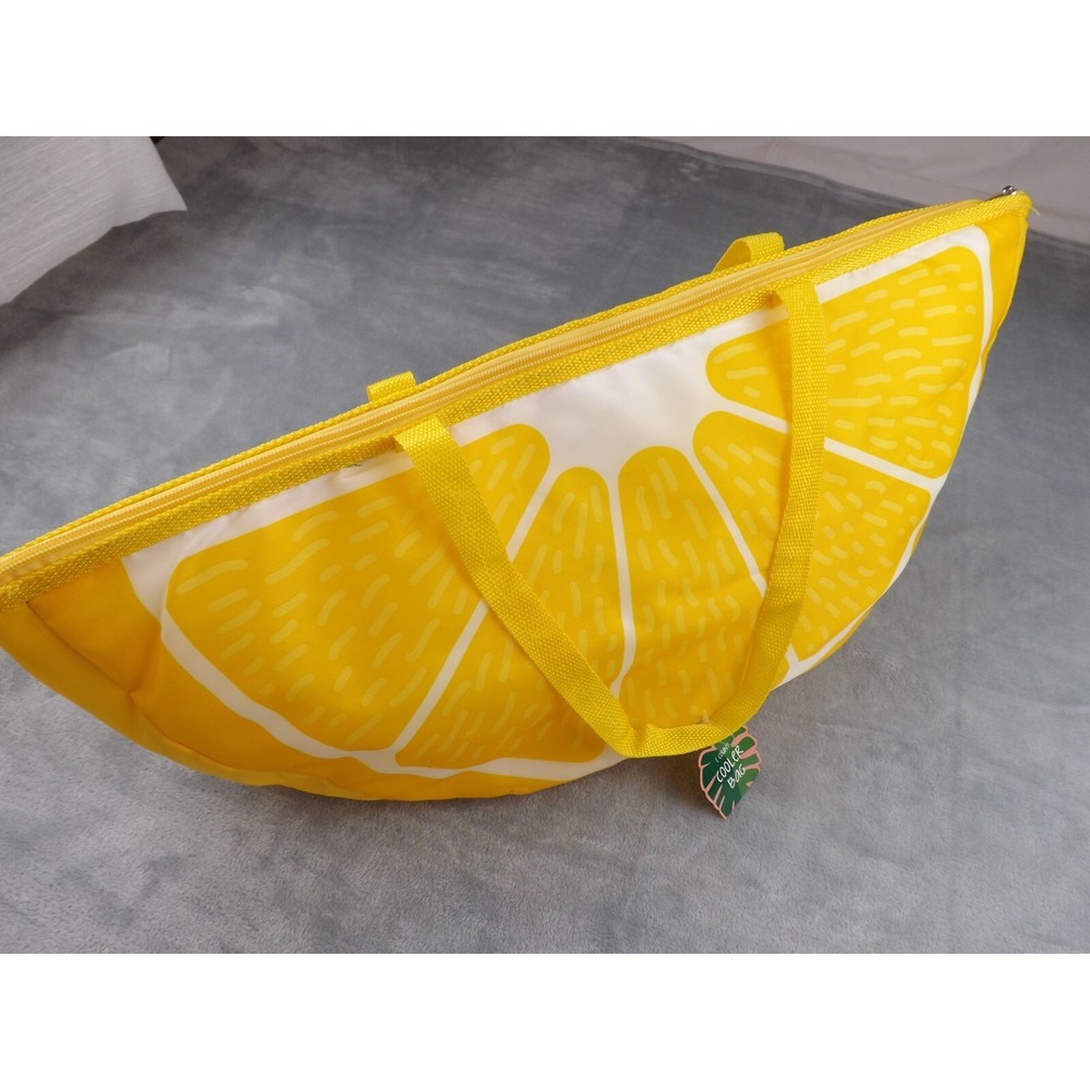 Cooler Bag Soft-Sided NWT Lemon Slice‎ Lunch Bag Handles Zipper Summer Party Fun